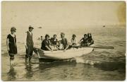 Scalarini a Savona con amici e famigliari nel 1920